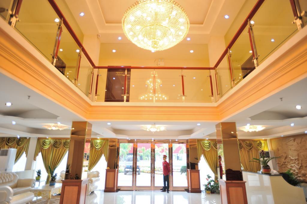 Jian Guo Grand Hotel Ban Sikhai Exterior photo